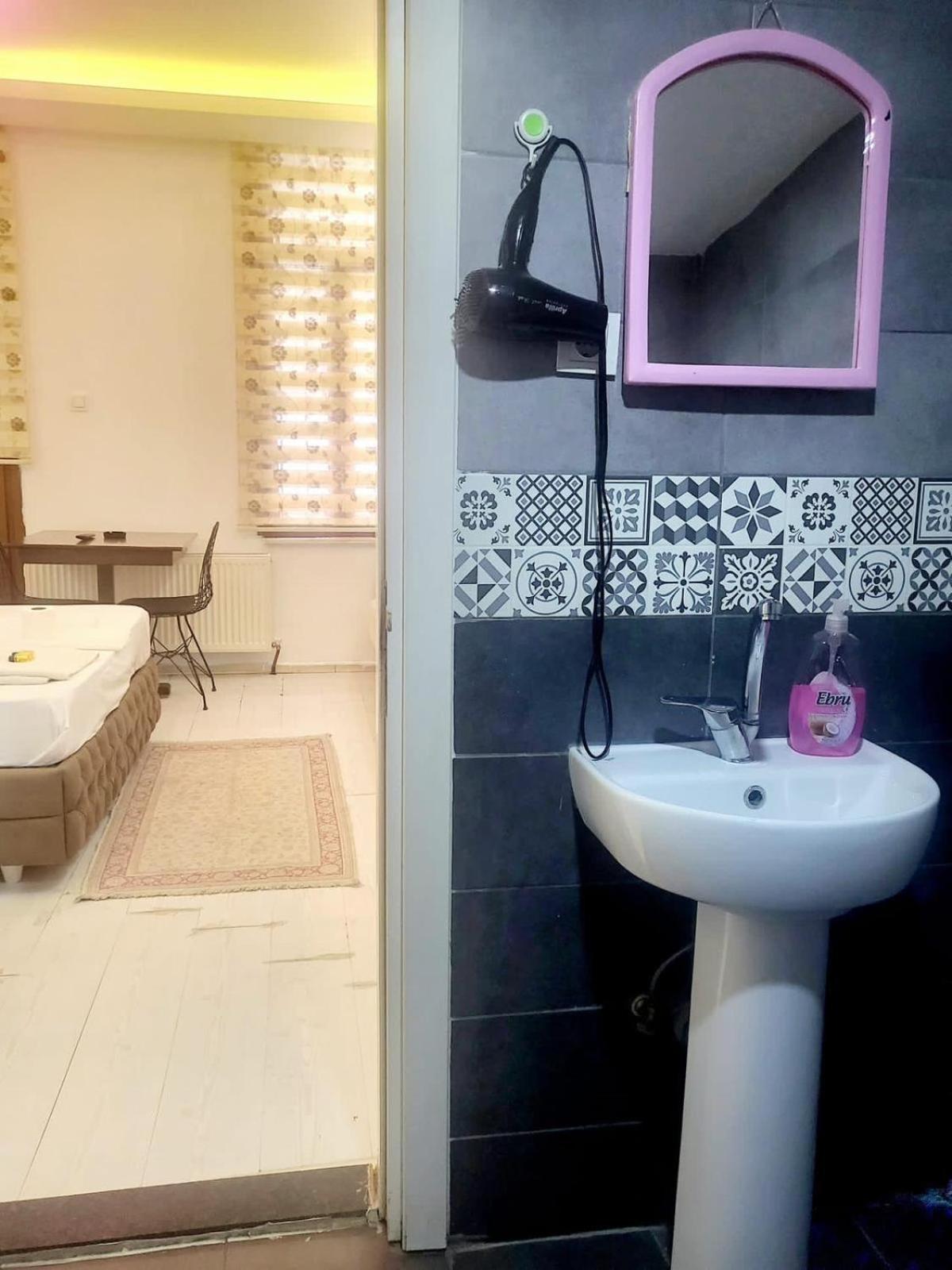 Oerge Suit Apart Hotel Истанбул Екстериор снимка